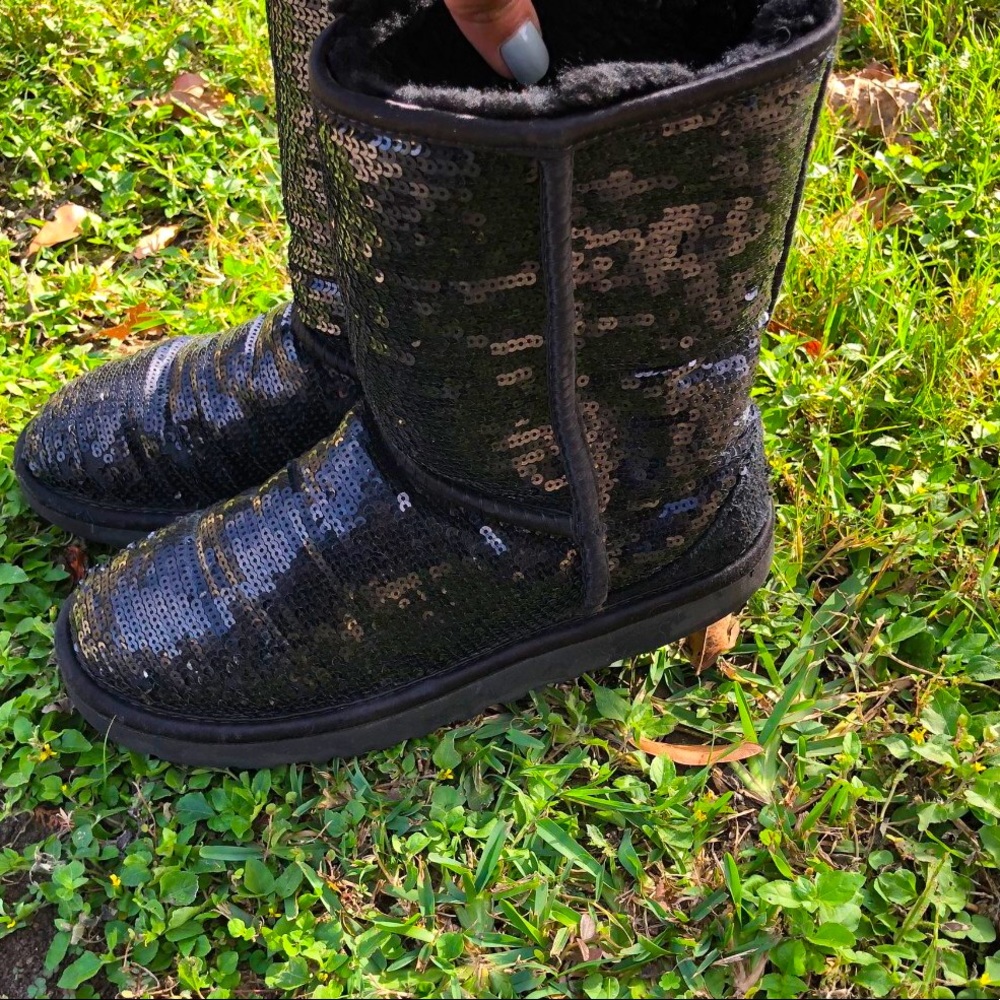 UGG black sequin woman boot size 6